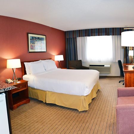 Holiday Inn Hinton By Ihg Экстерьер фото