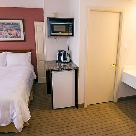Holiday Inn Hinton By Ihg Экстерьер фото