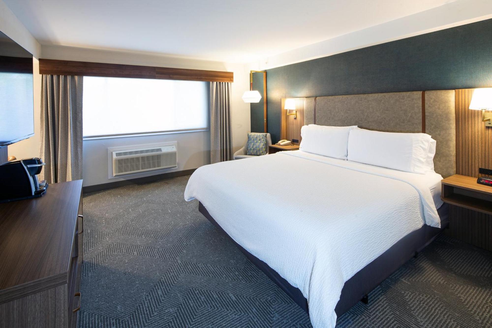 Holiday Inn Hinton By Ihg Экстерьер фото
