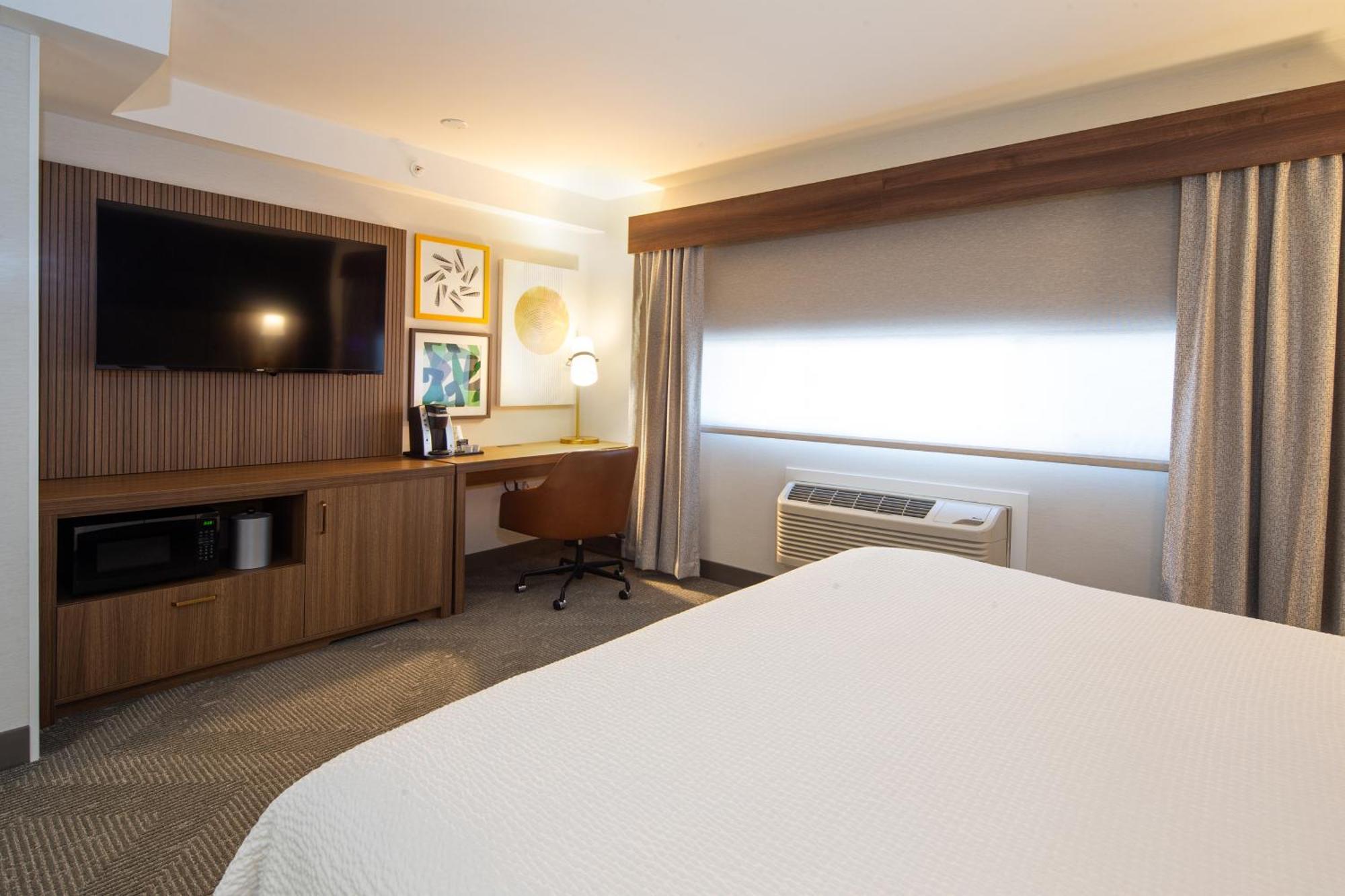 Holiday Inn Hinton By Ihg Экстерьер фото