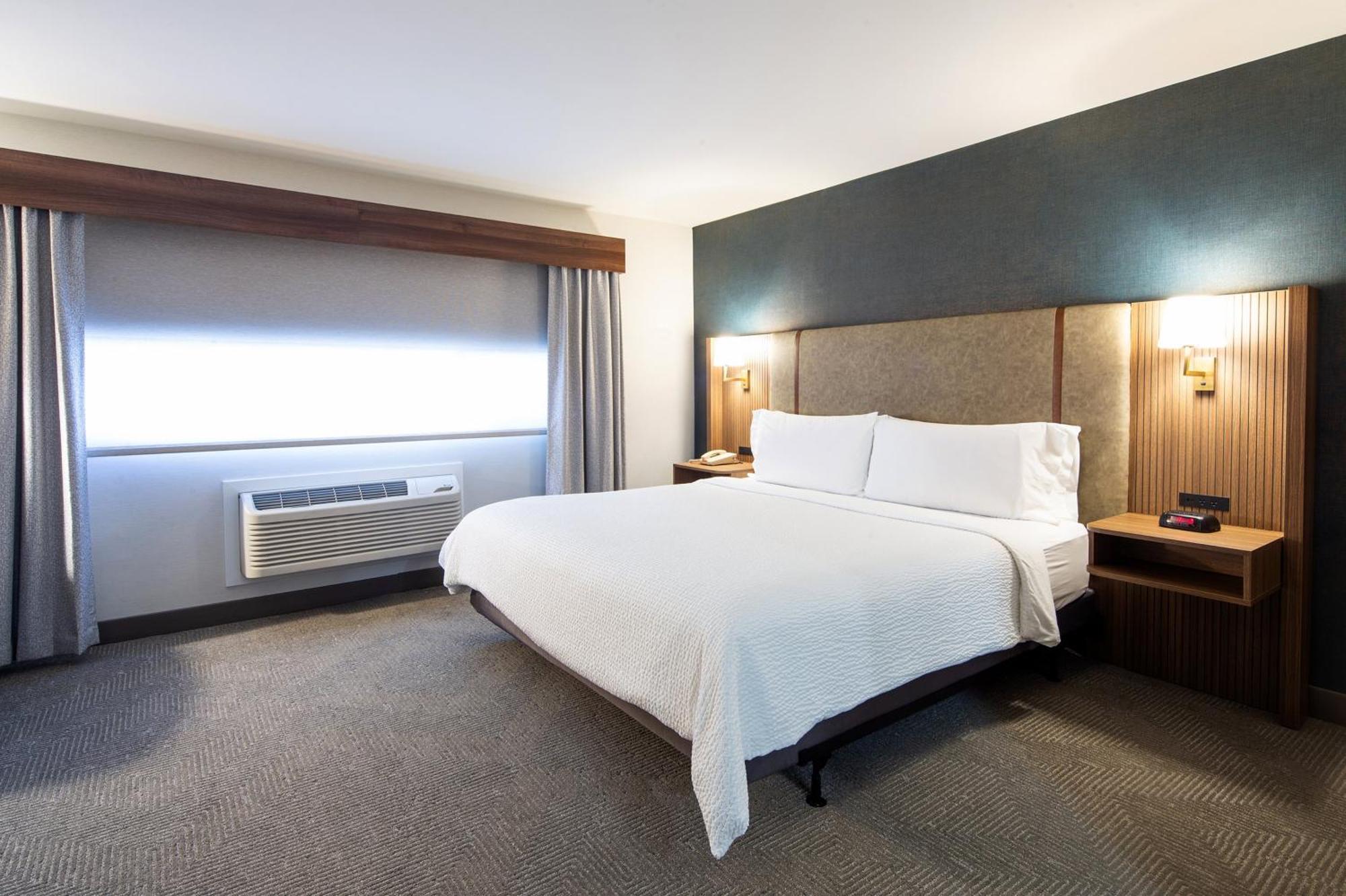 Holiday Inn Hinton By Ihg Экстерьер фото