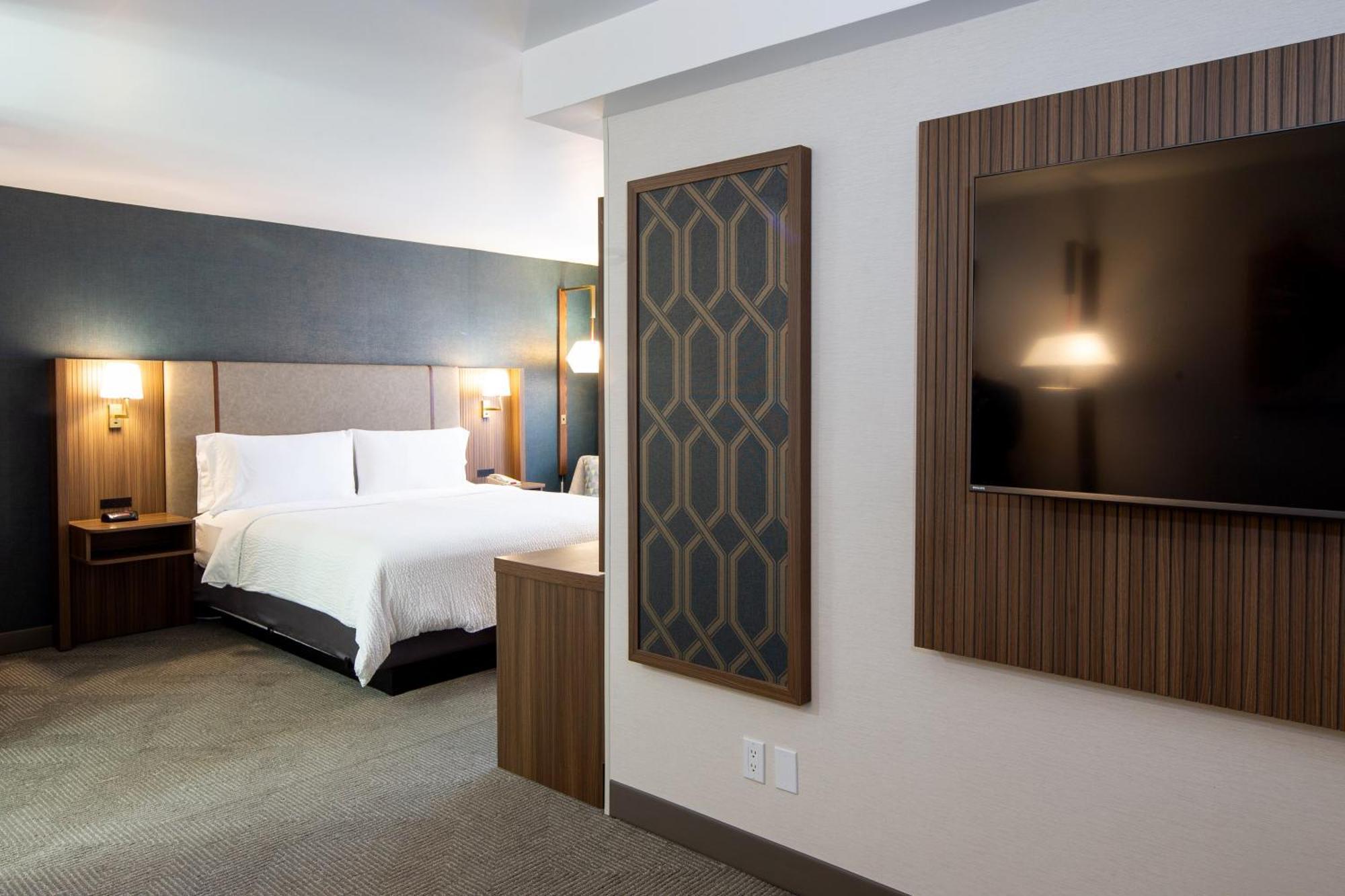 Holiday Inn Hinton By Ihg Экстерьер фото
