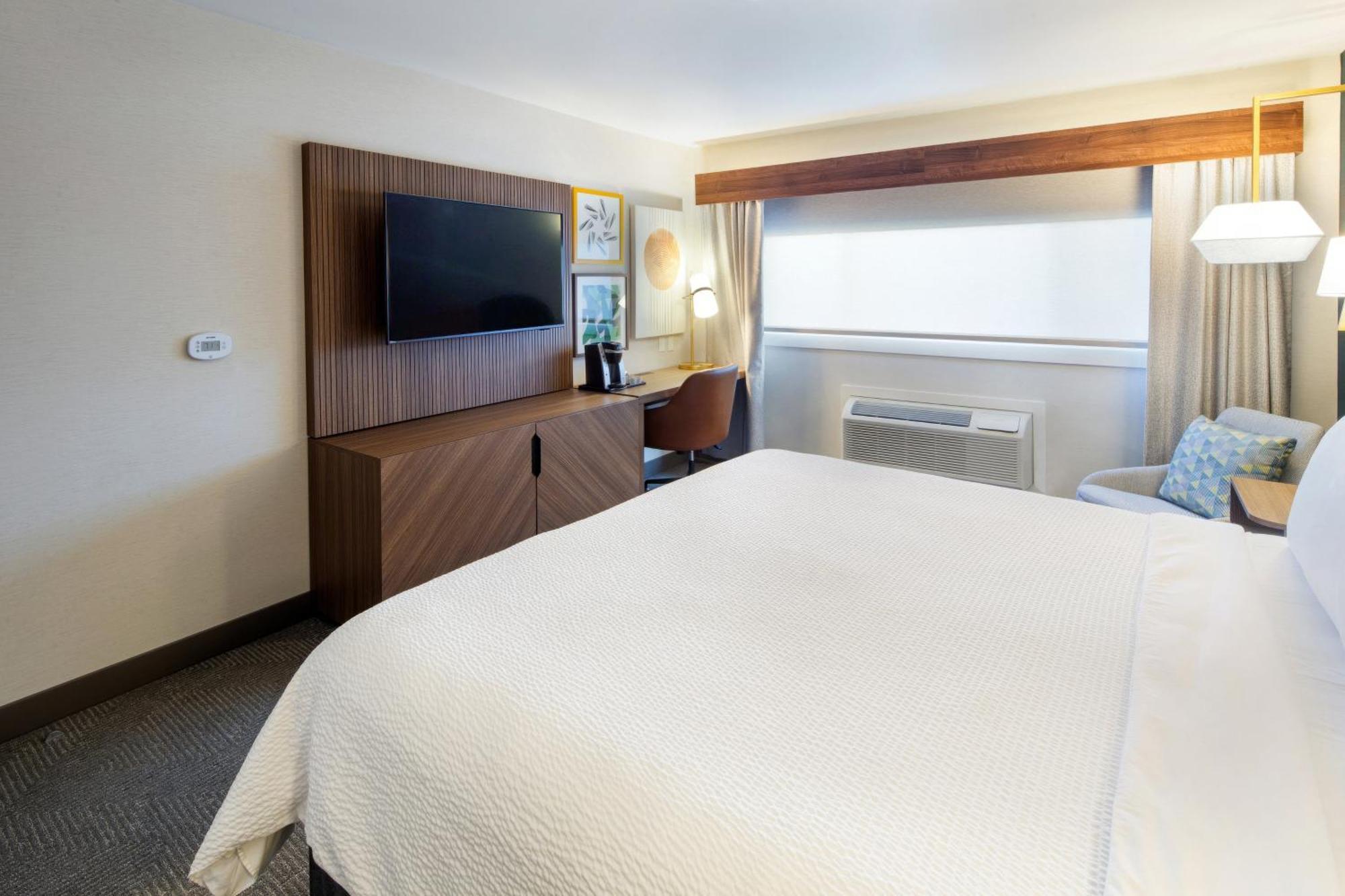 Holiday Inn Hinton By Ihg Экстерьер фото